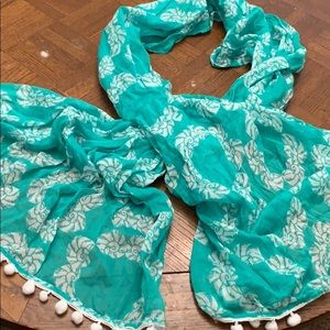 Teal/sea foam scarf